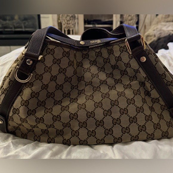 GUCCI ABBEY GG shoulder bag. - Picture 1 of 11